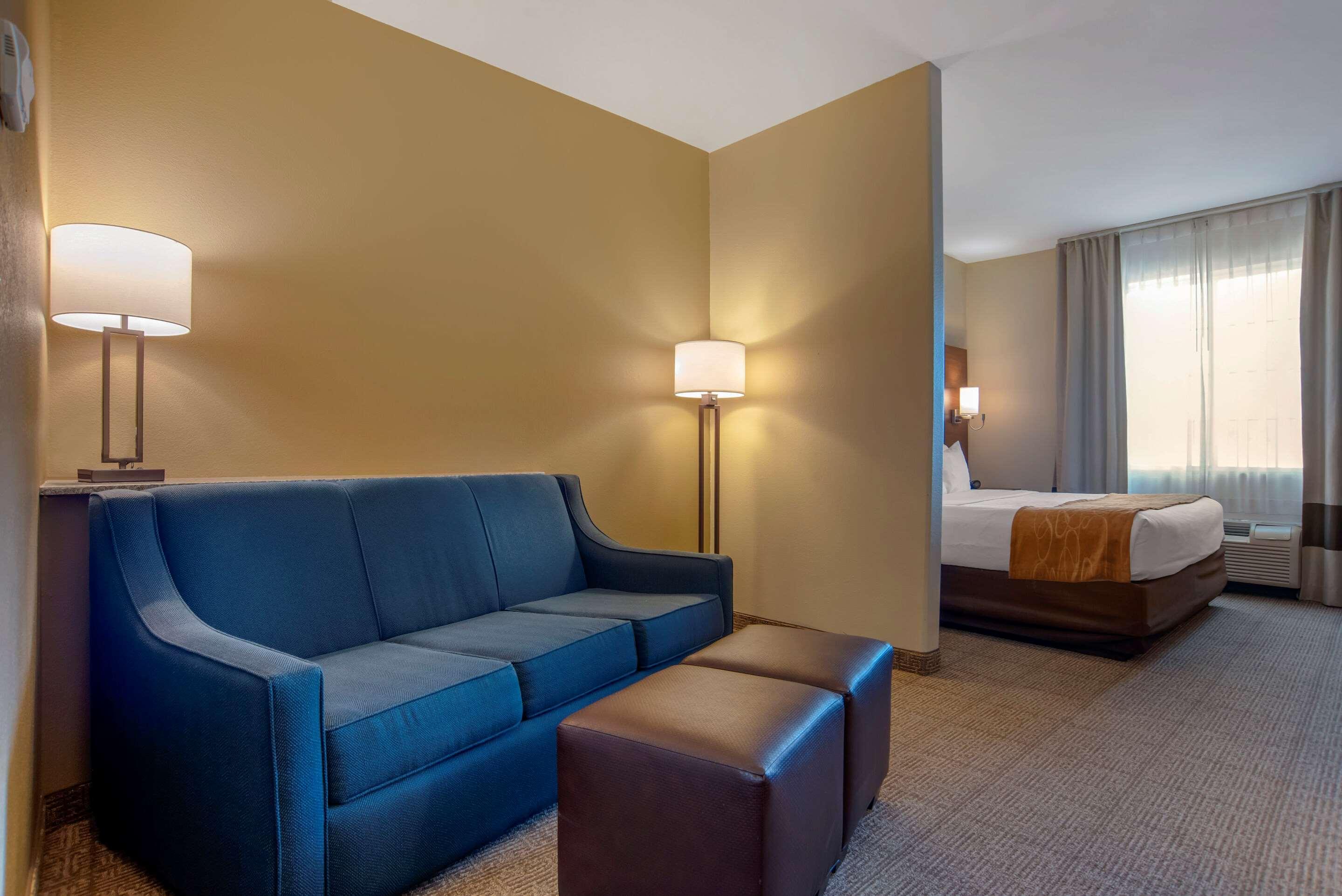 Comfort Suites Alexandria Ngoại thất bức ảnh