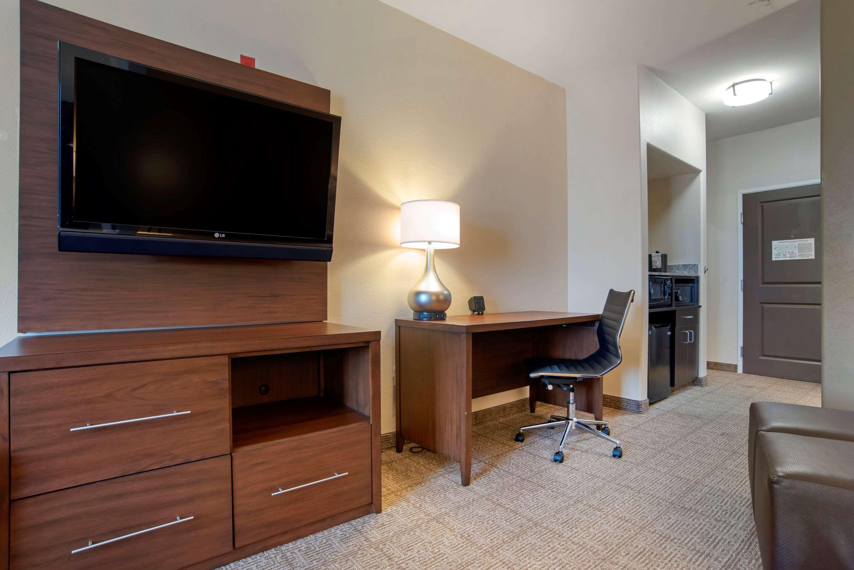 Comfort Suites Alexandria Ngoại thất bức ảnh