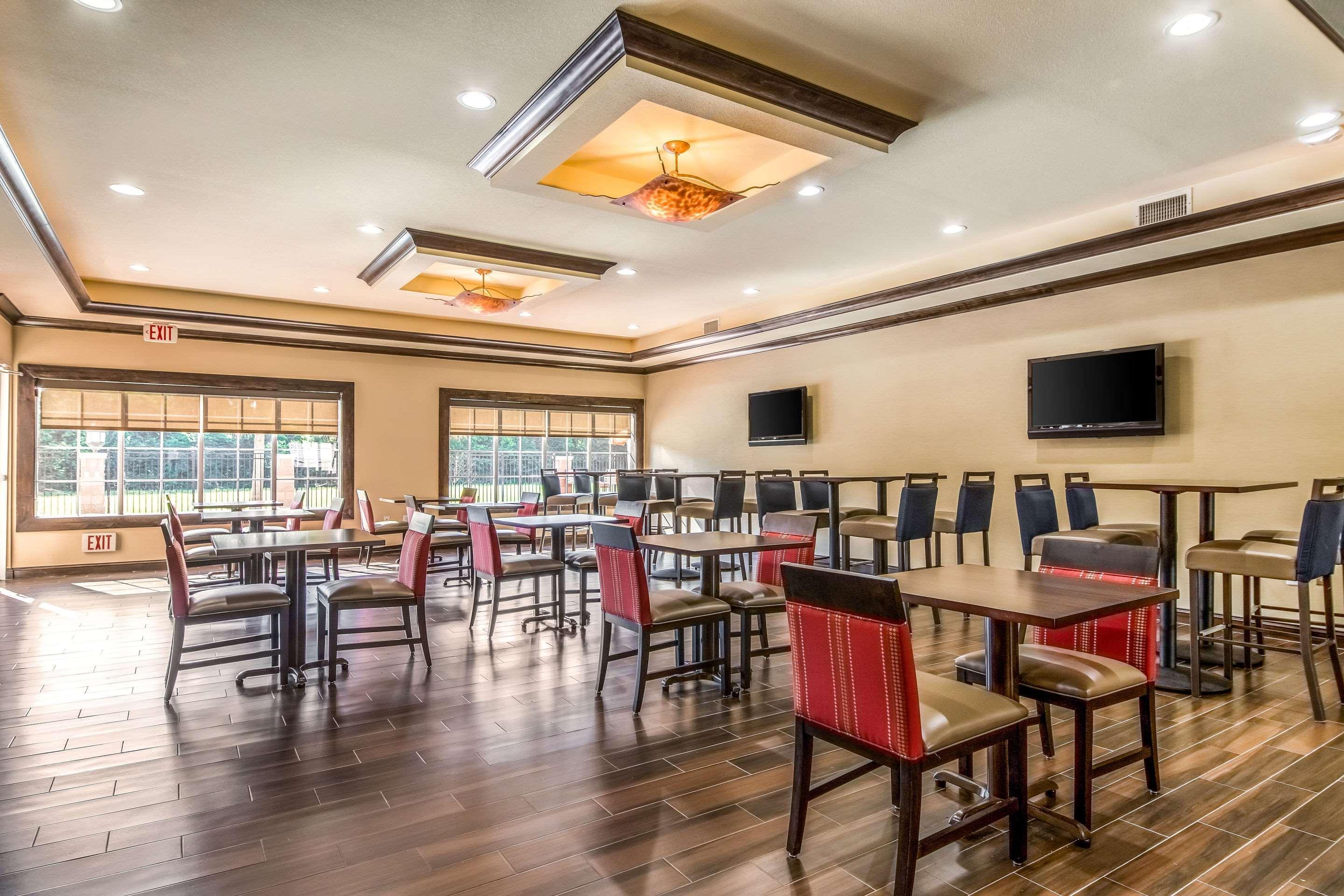 Comfort Suites Alexandria Ngoại thất bức ảnh