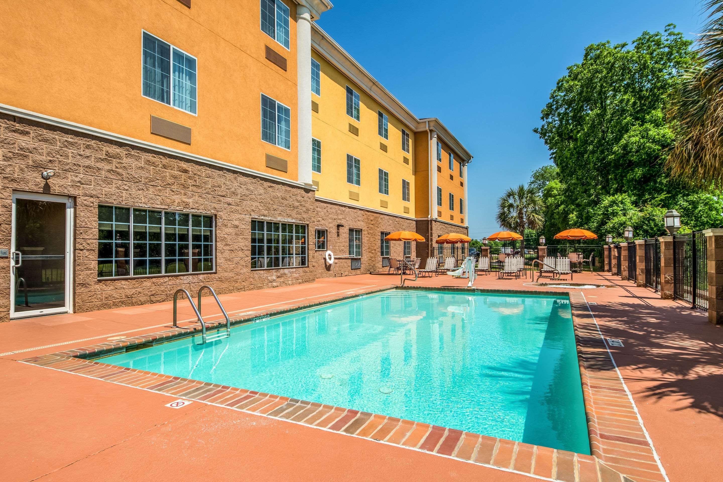 Comfort Suites Alexandria Ngoại thất bức ảnh