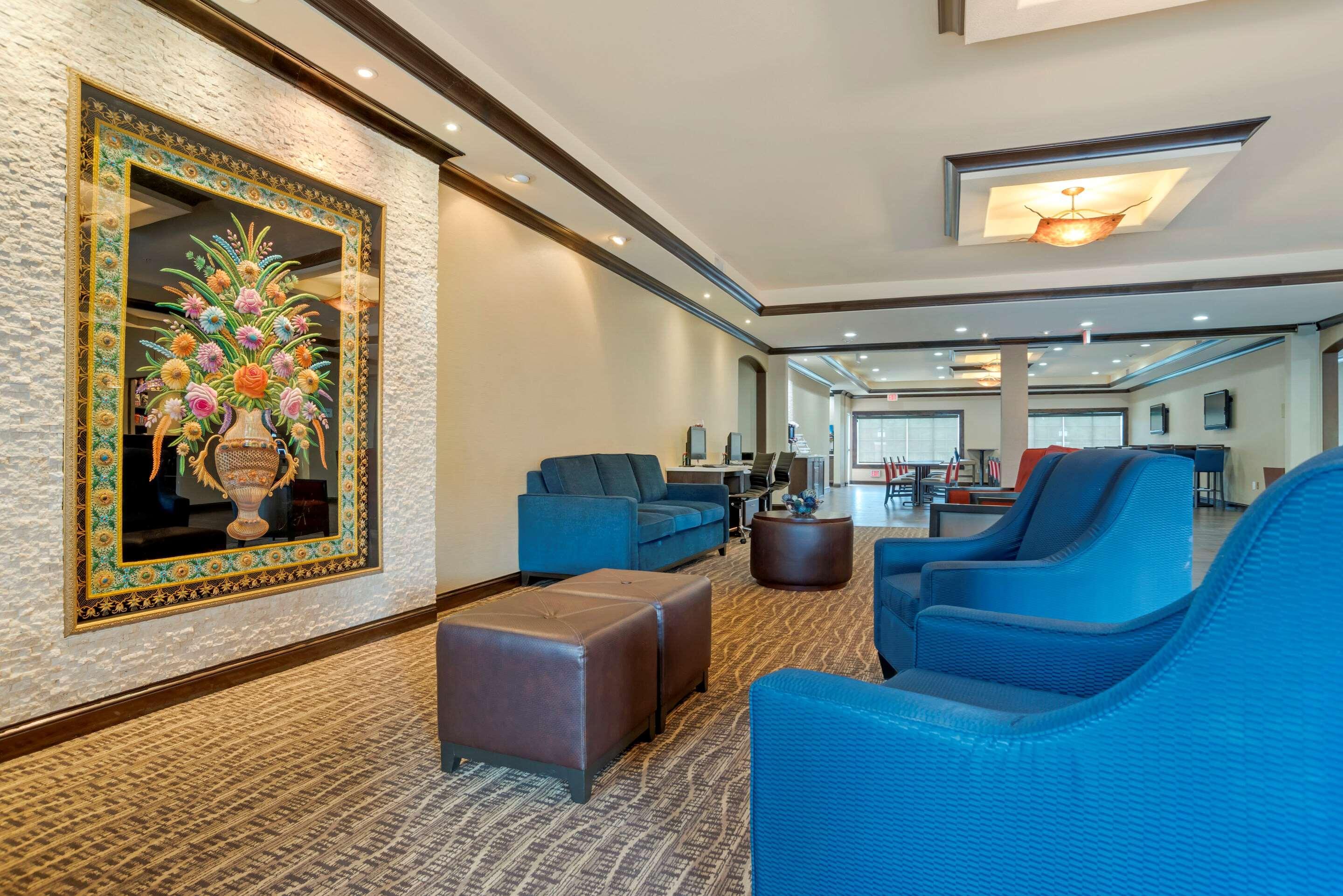 Comfort Suites Alexandria Ngoại thất bức ảnh