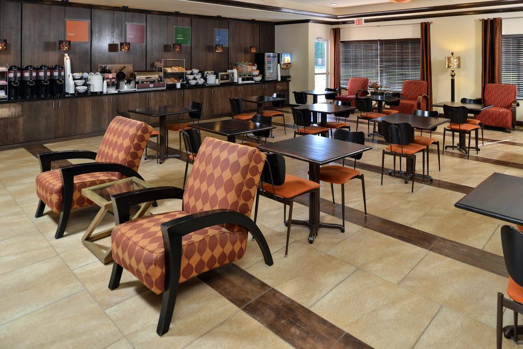 Comfort Suites Alexandria Ngoại thất bức ảnh